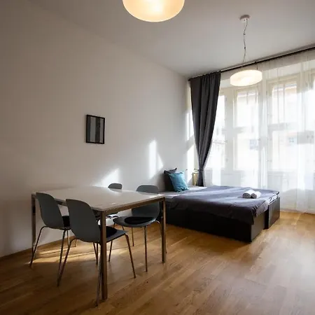 Riverside Spirit 3* Praha