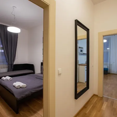 Riverside Spirit Aparthotel 3*