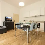 里弗赛德斯普利特公寓式酒店 3*