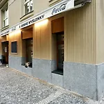 公寓式酒店 里弗赛德斯普利特公寓式酒店 布拉格