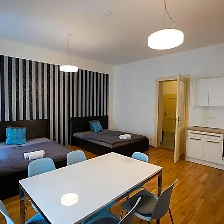 Riverside Spirit Aparthotel 3*