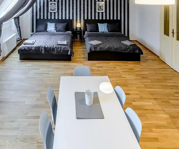 Apart Otel Riverside Spirit Prag