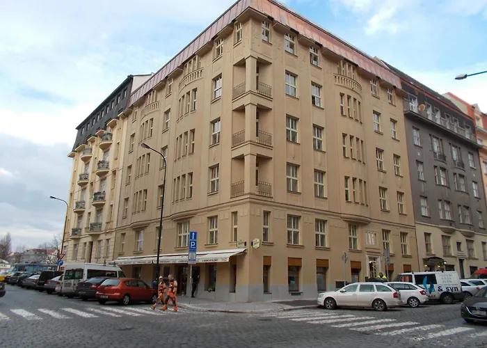 Apart Otel Riverside Spirit Prag