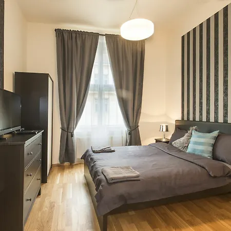 Apartahotel Riverside Spirit
